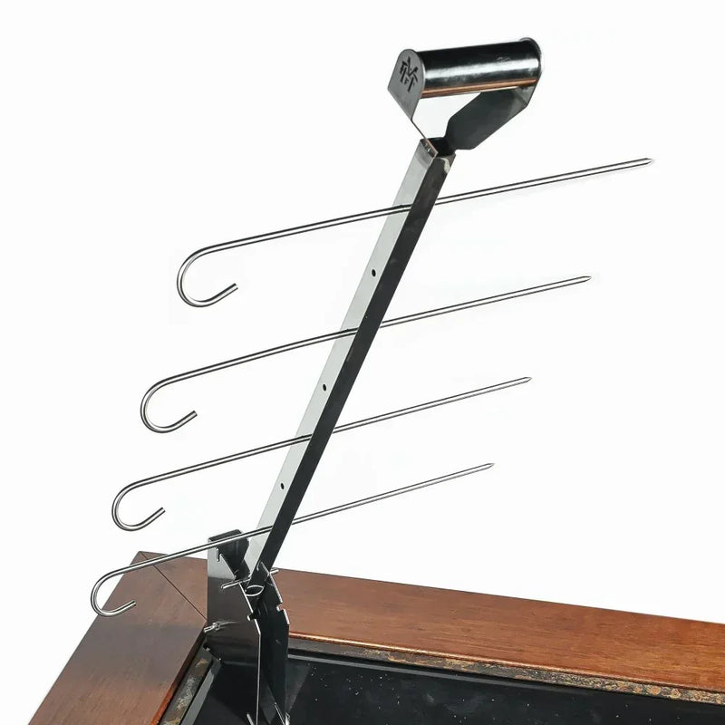 COMBO 8 - CHURRASQUEIRA HELL COM MOLDURA PERSONALIZADA + ESTACA