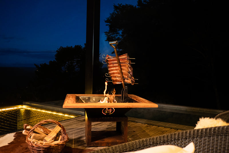 COMBO 5 - CHURRASQUEIRA RAN COM MOLDURA PERSONALIZADA + ESTACA