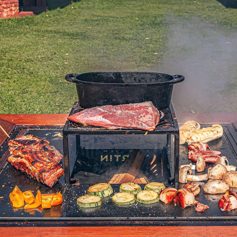 CHURRASQUEIRA HELL COM MOLDURA PERSONALIZADA